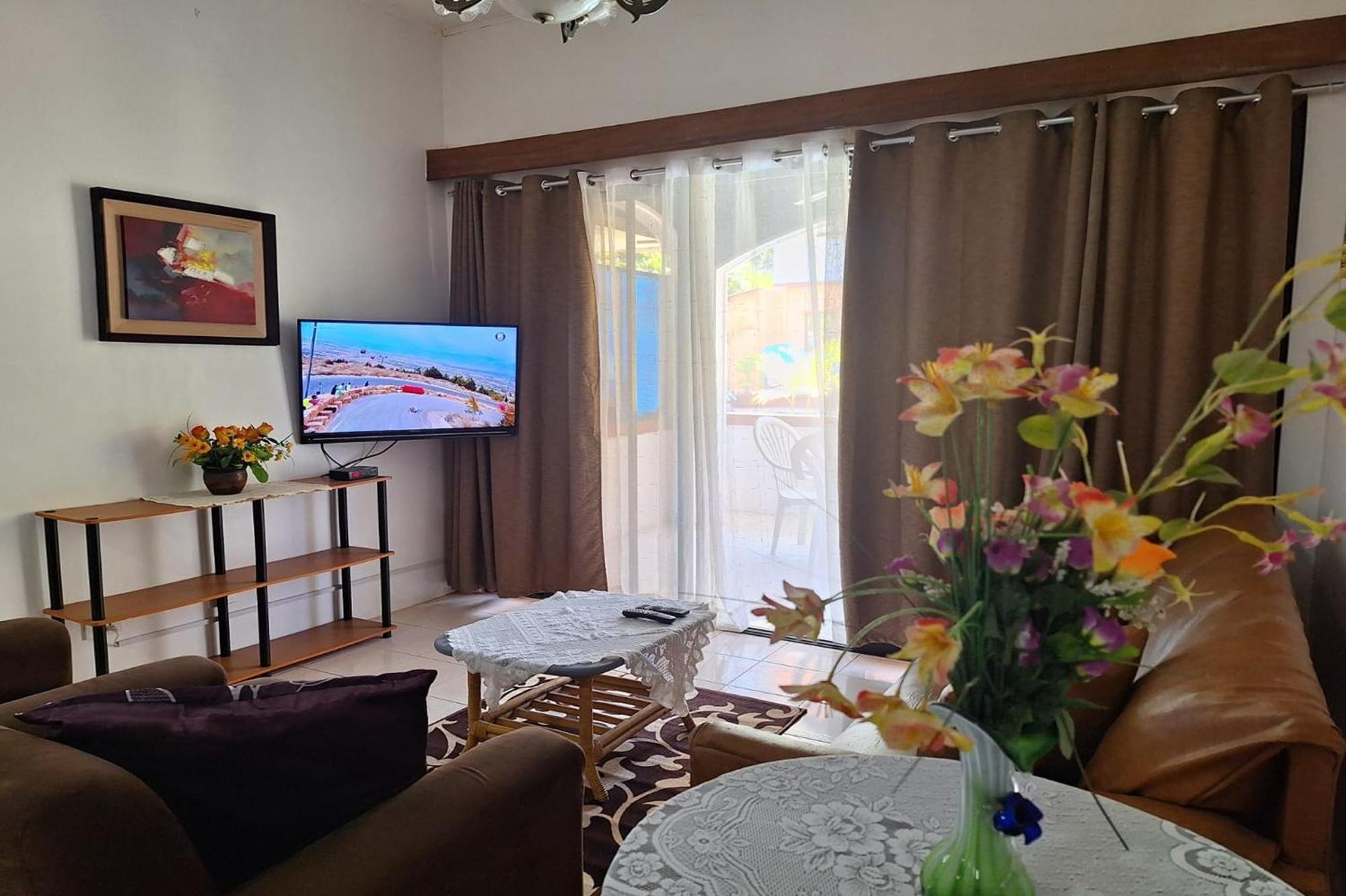 Citadel Bed And Breakfast Puerto Princesa Екстериор снимка