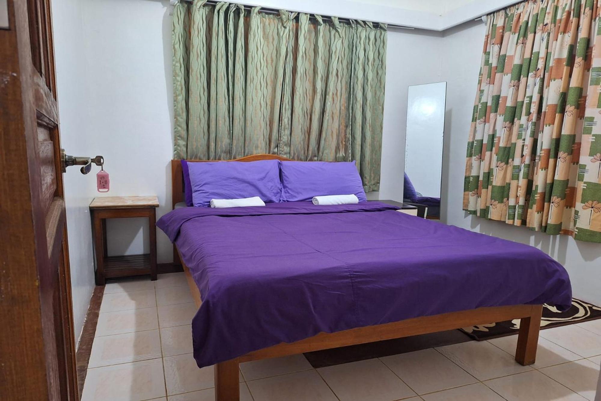 Citadel Bed And Breakfast Puerto Princesa Екстериор снимка