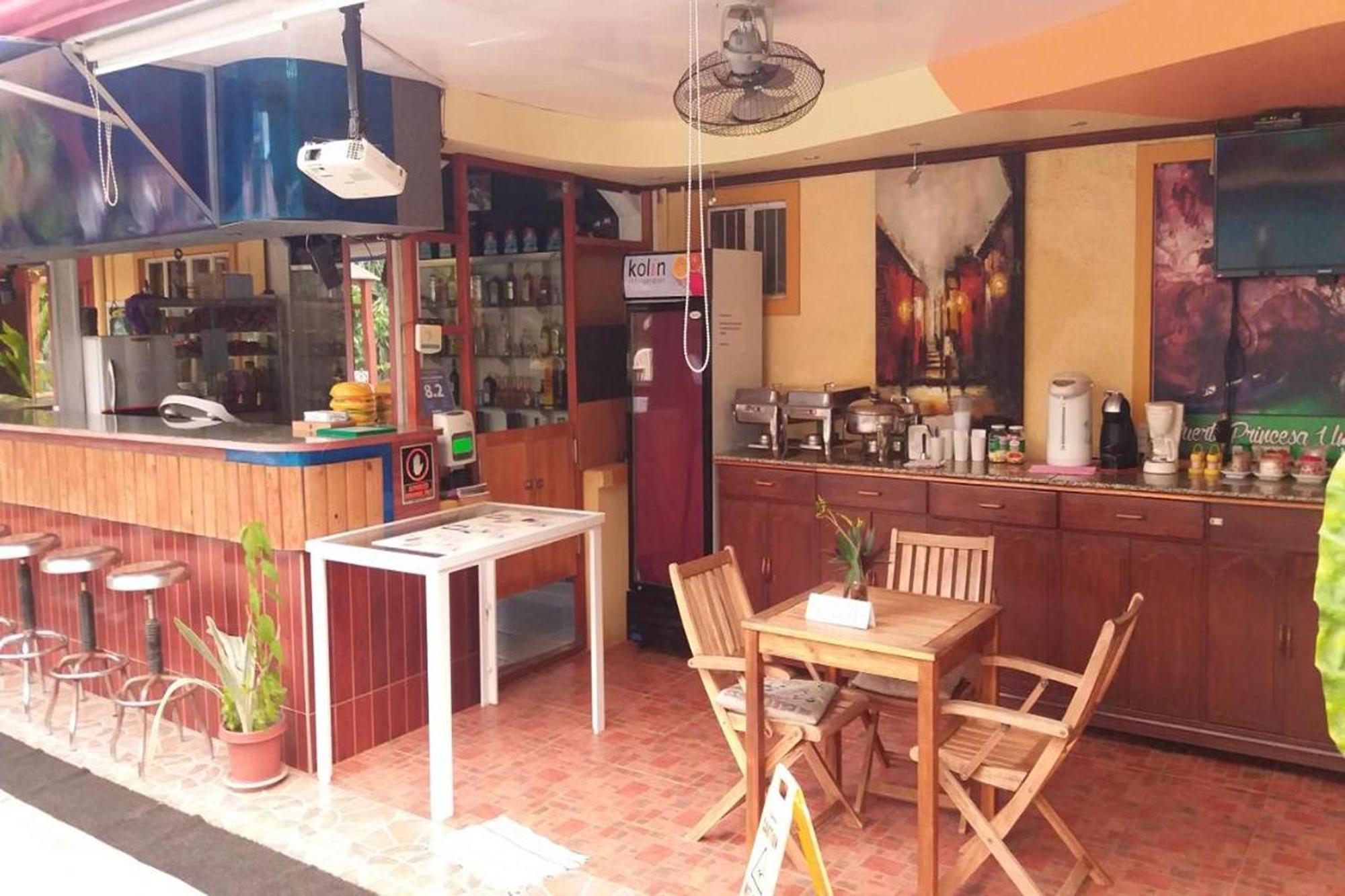 Citadel Bed And Breakfast Puerto Princesa Екстериор снимка
