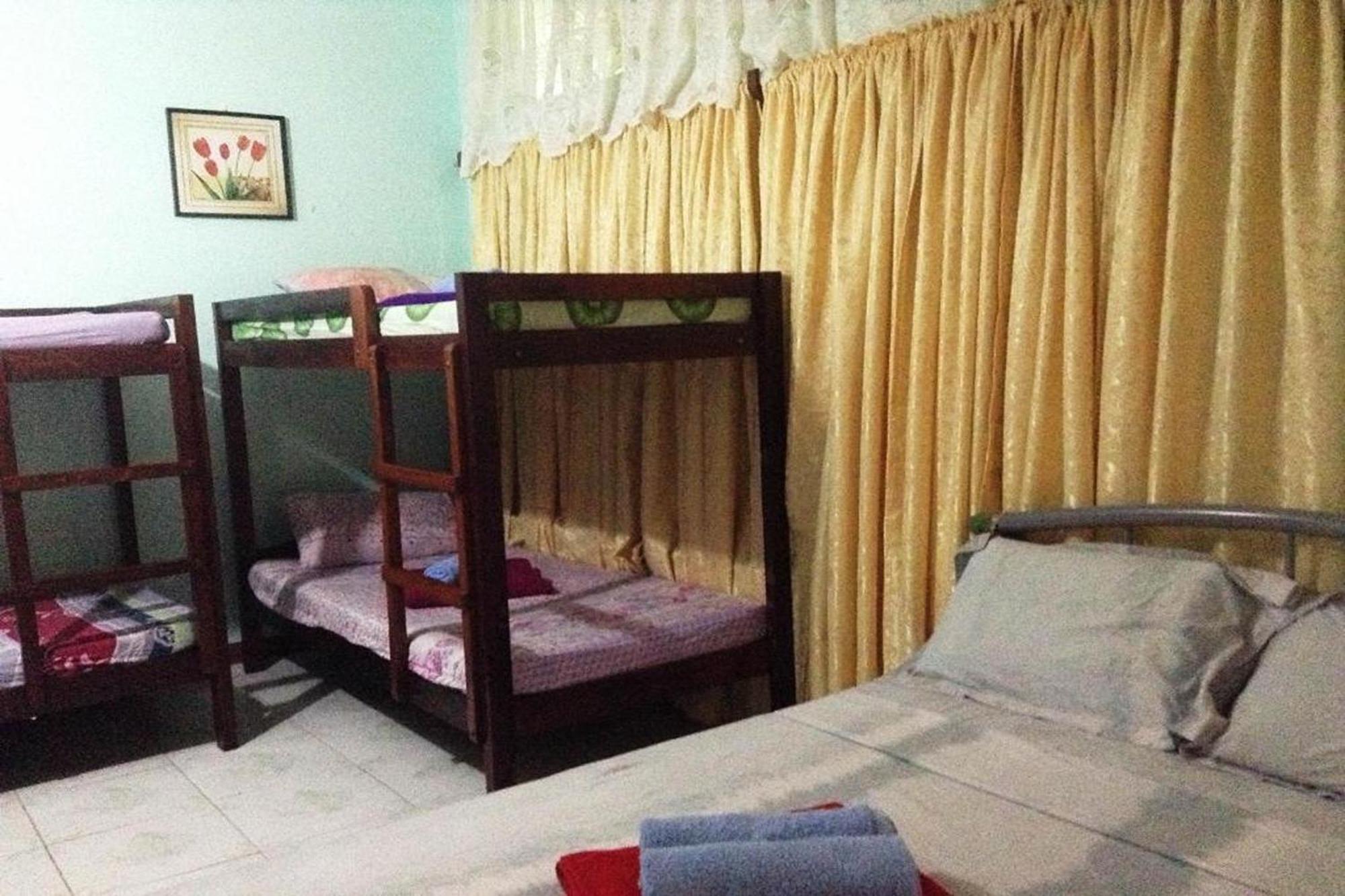 Citadel Bed And Breakfast Puerto Princesa Екстериор снимка