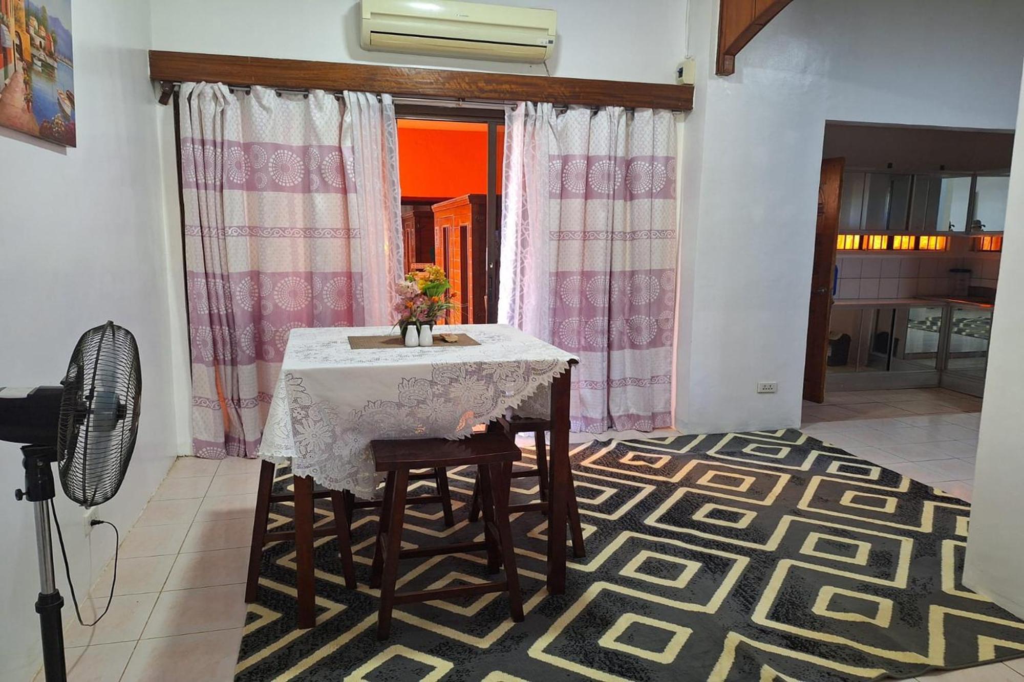 Citadel Bed And Breakfast Puerto Princesa Екстериор снимка