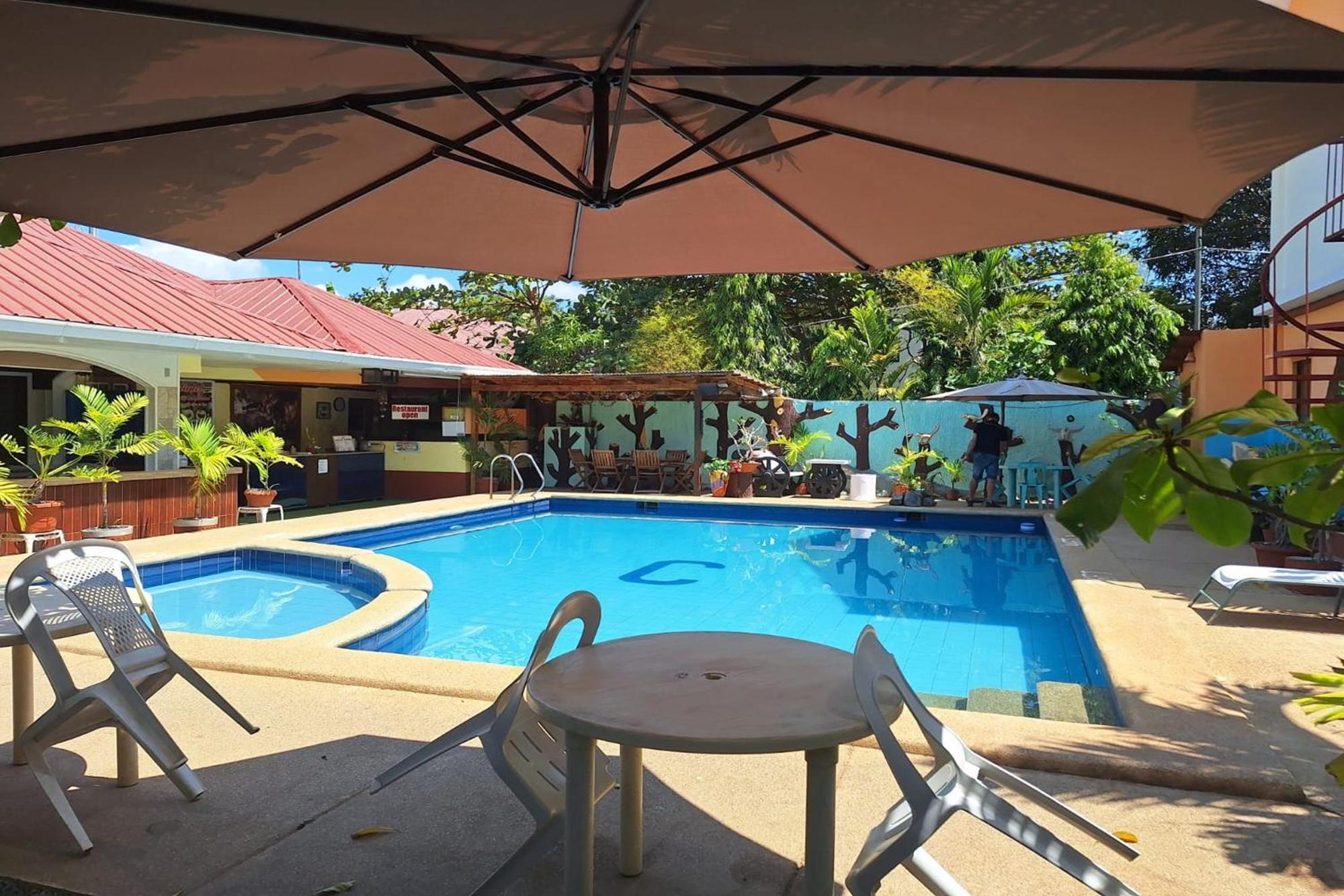 Citadel Bed And Breakfast Puerto Princesa Екстериор снимка