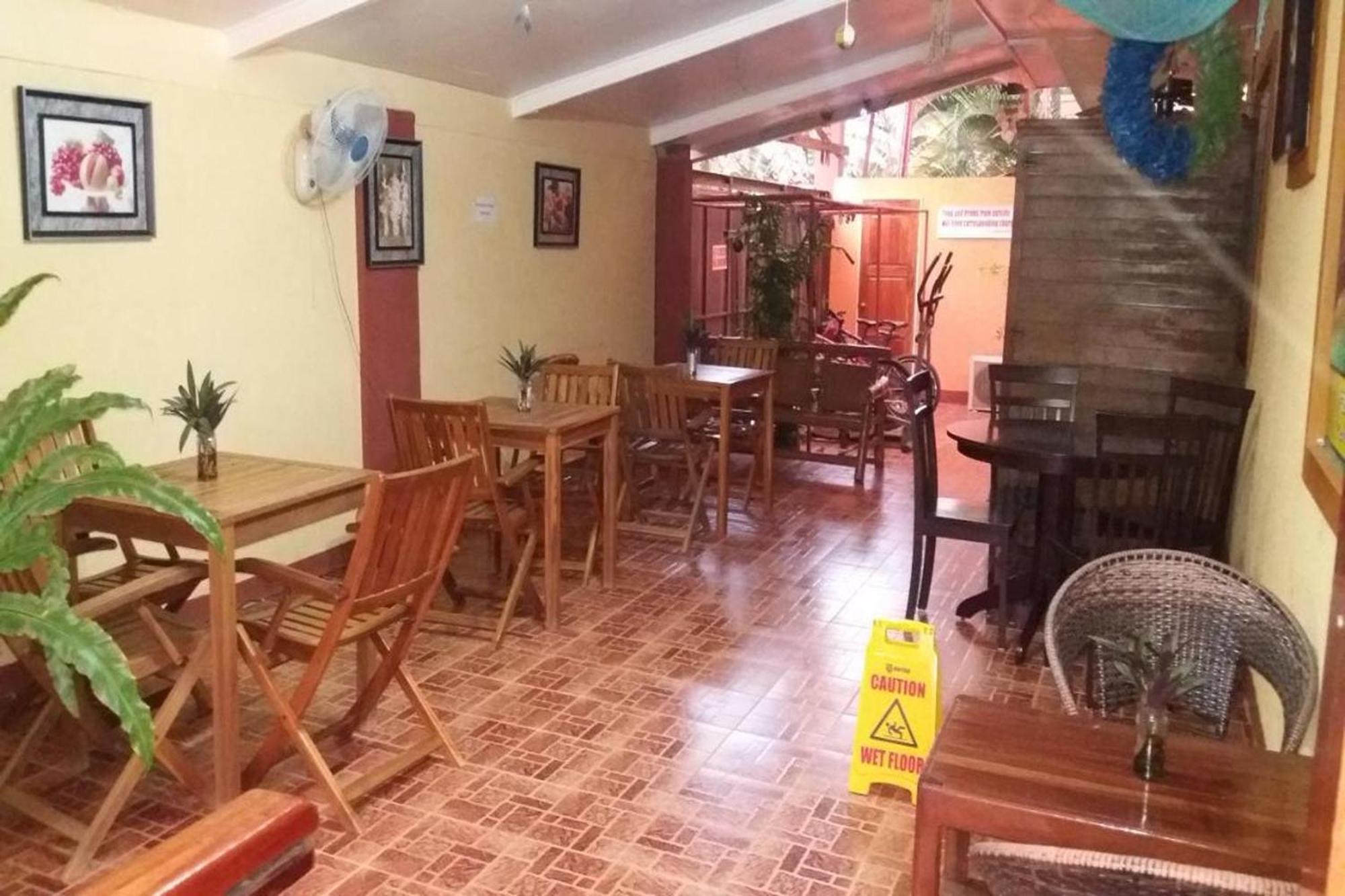 Citadel Bed And Breakfast Puerto Princesa Екстериор снимка